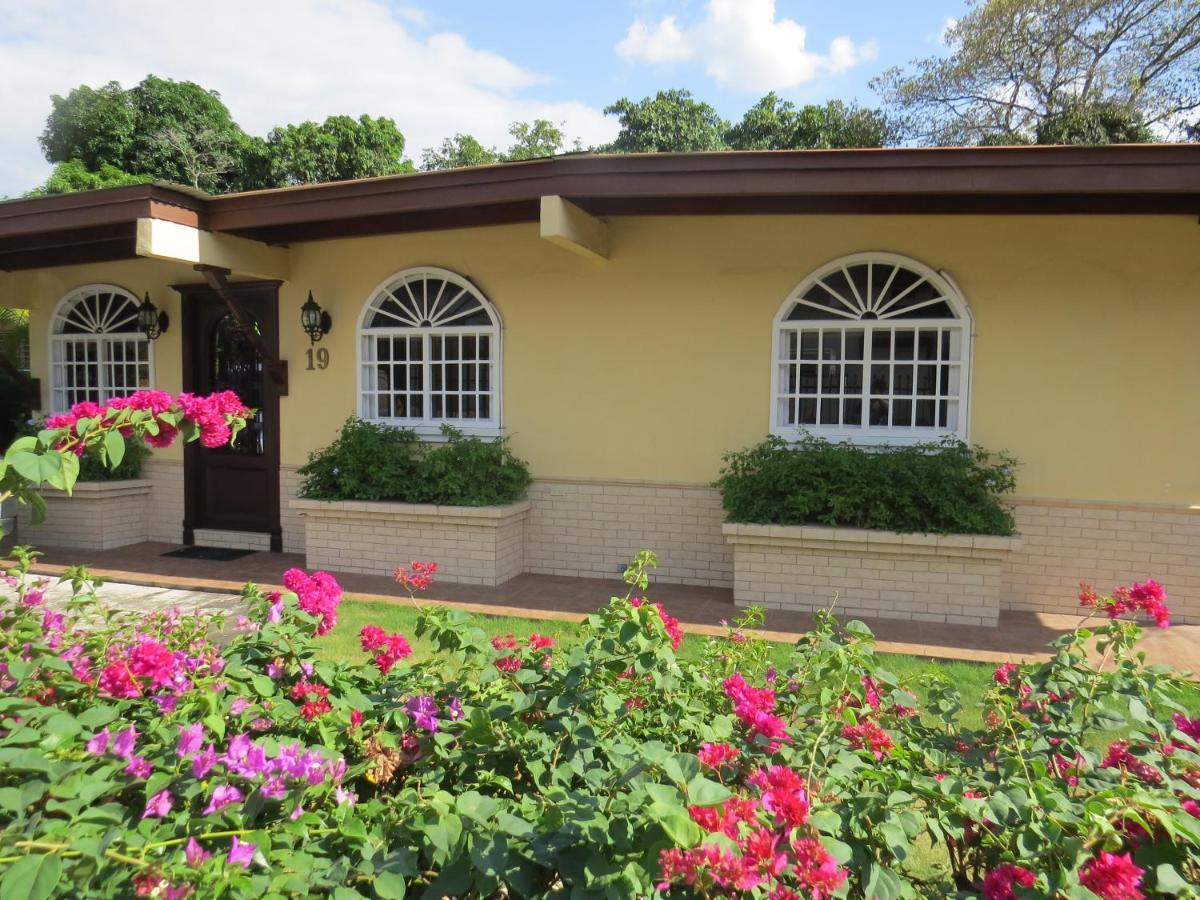 Sofia'S B&B Hostal Boutique Panama City Ngoại thất bức ảnh