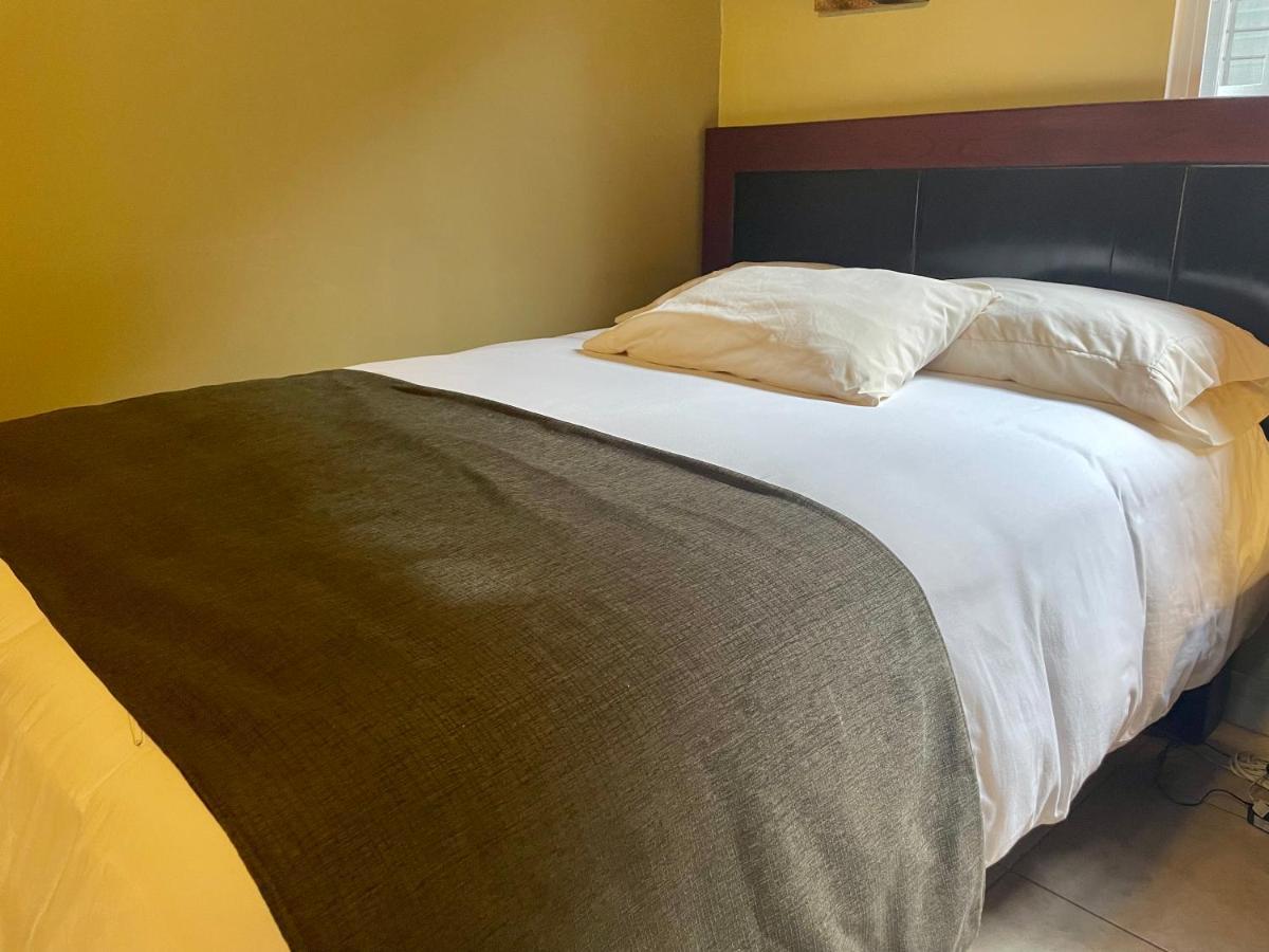 Sofia'S B&B Hostal Boutique Panama City Ngoại thất bức ảnh